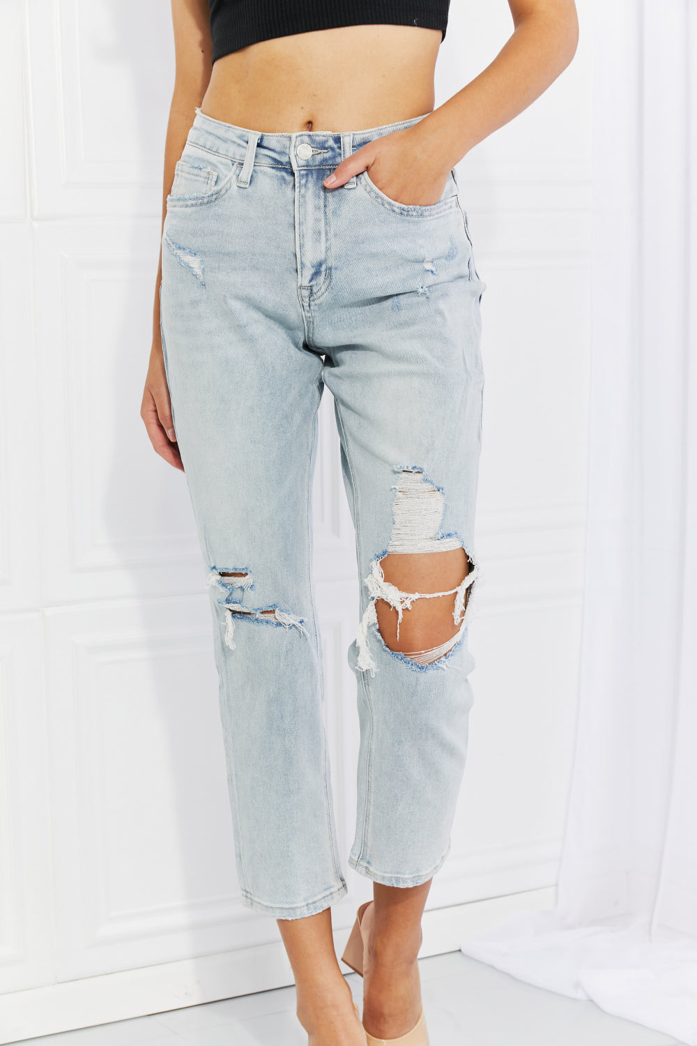 VERVET Stand Out Full Size Distressed Cropped Jeans - nailedmoms