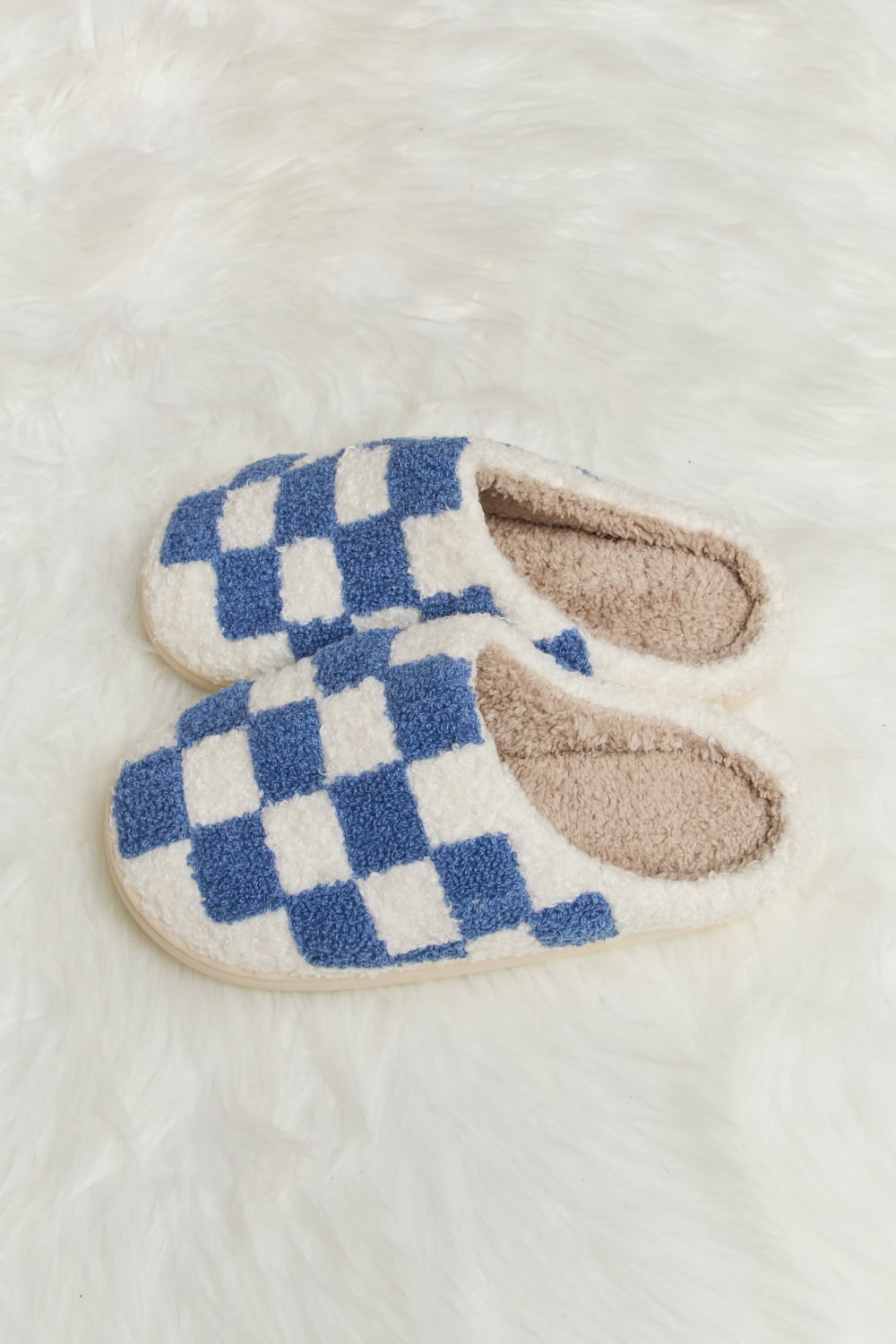 Melody Checkered Print Plush Slide Slippers - nailedmoms