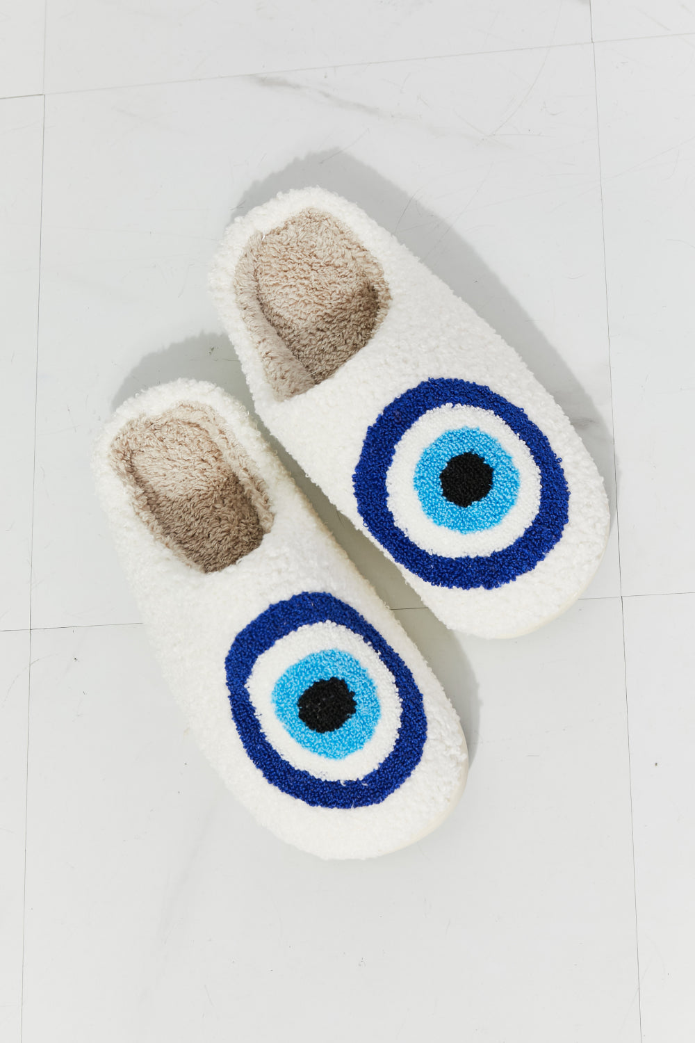MMShoes Eye Plush Slipper - nailedmoms
