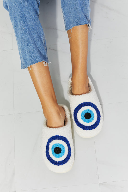 MMShoes Eye Plush Slipper - nailedmoms