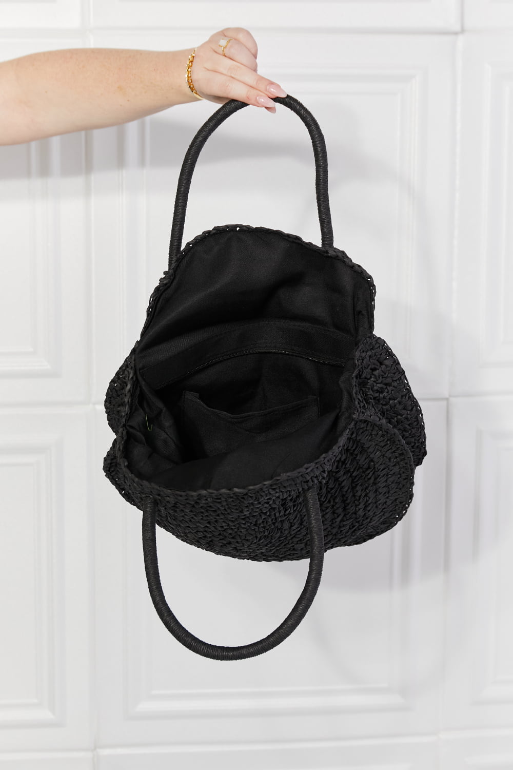 Justin Taylor Beach Date Straw Rattan Handbag in Black - nailedmoms